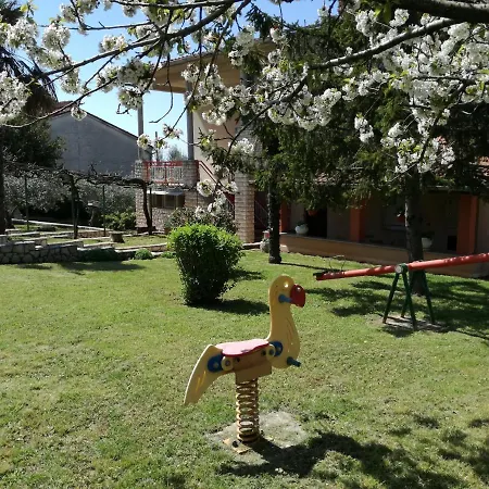 Sara Apartmán Pula