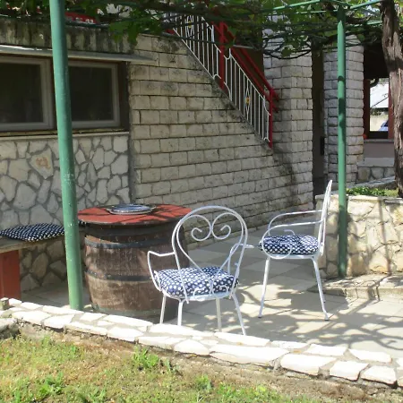 Sara Apartment