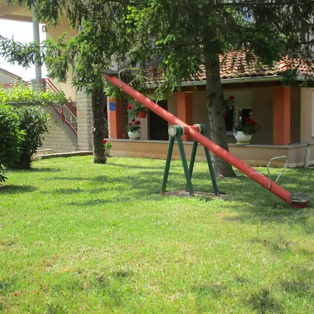 Apartment Sara Pula