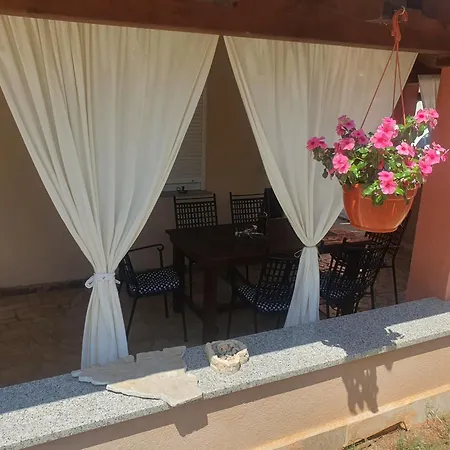 Sara * 普拉